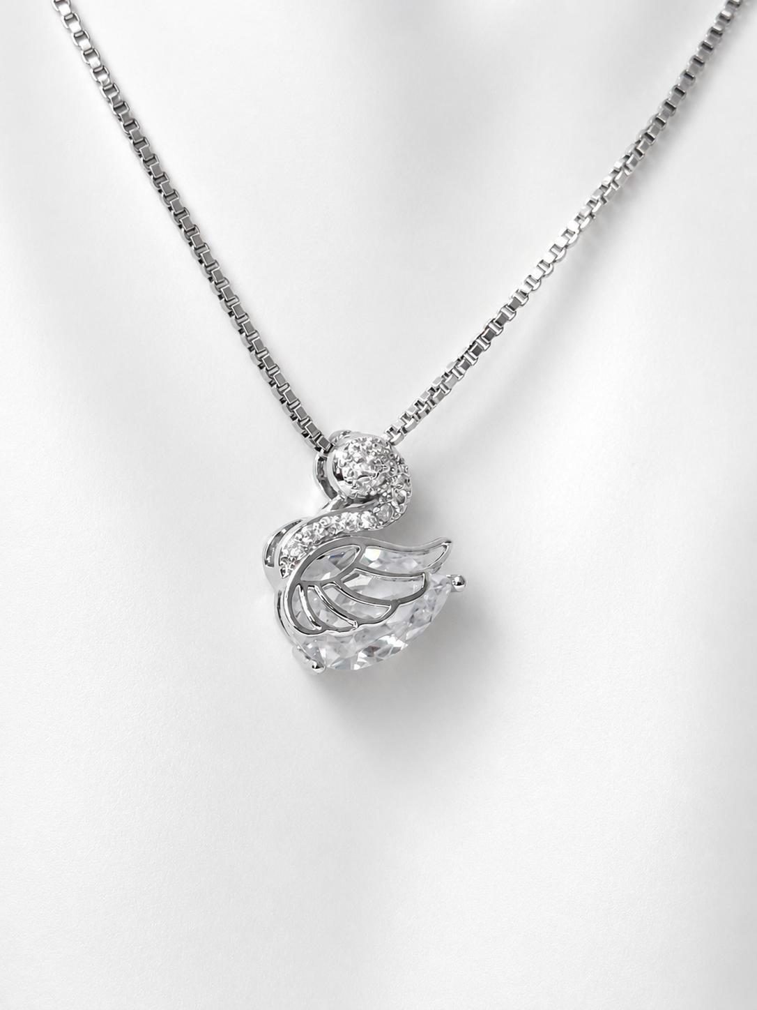 Collar Cisne Silver