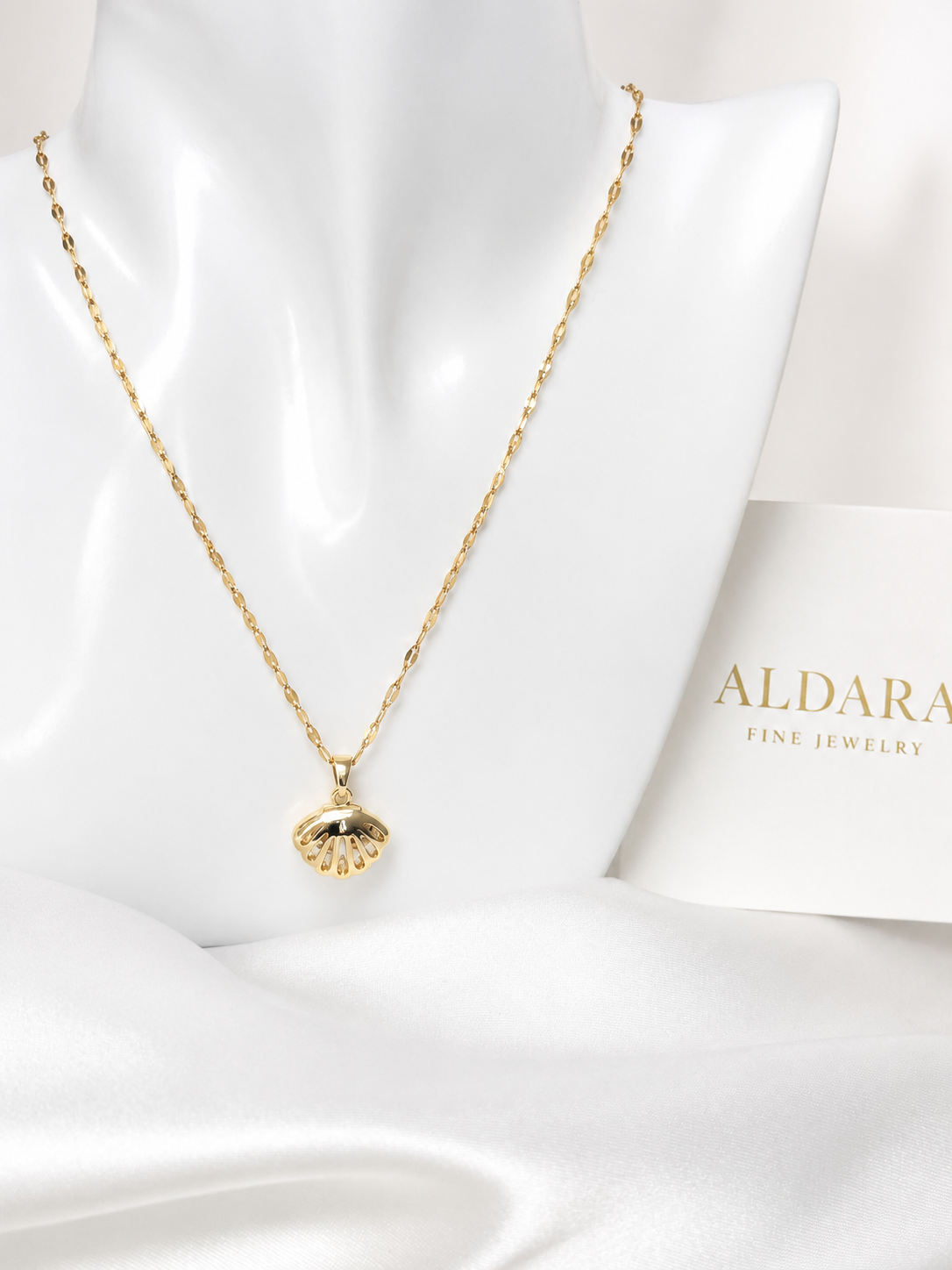 Collar Perla Marina Gold