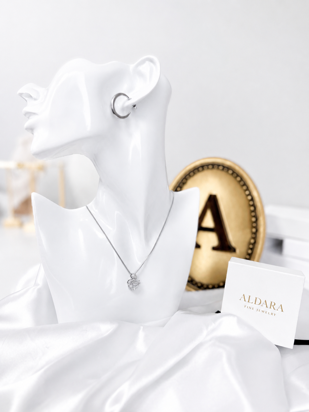 Collar Cisne Silver