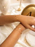 Pulsera de corazón dorado