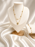 Conjunto de corazones dorados