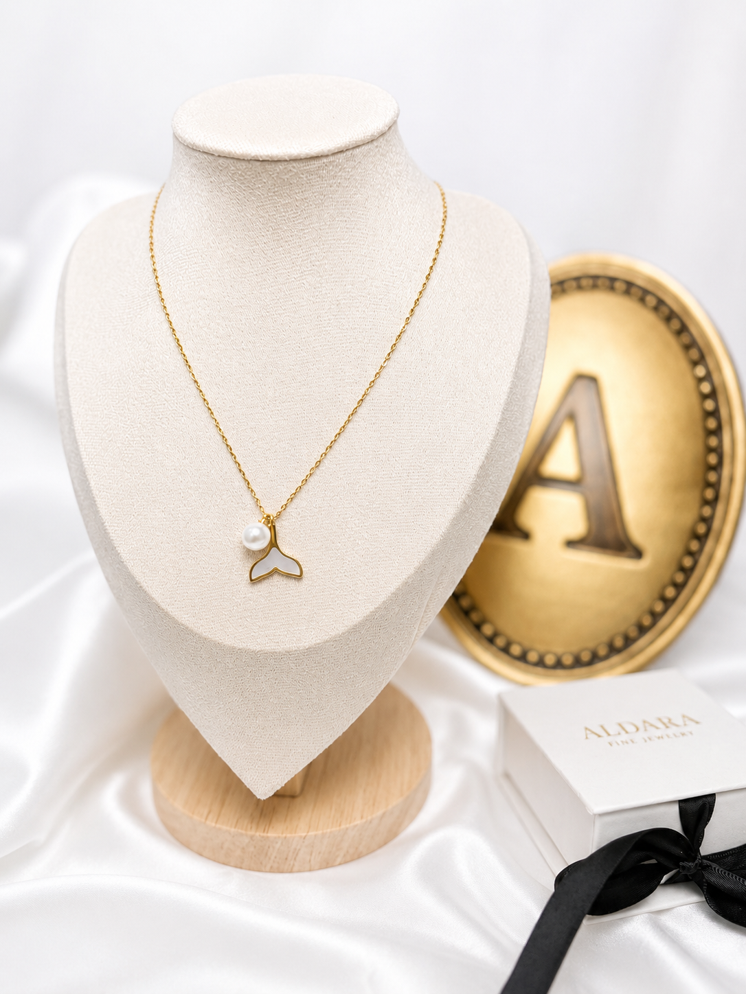 Collar Nerina Gold